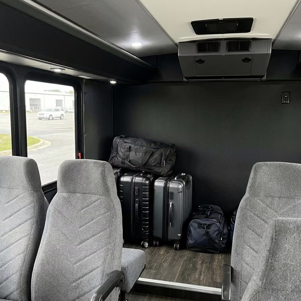 santa paula 15 passenger minibus luggage area