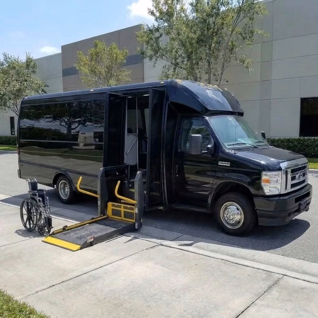 santa paula 18 passenger minibus wheelchair lift
