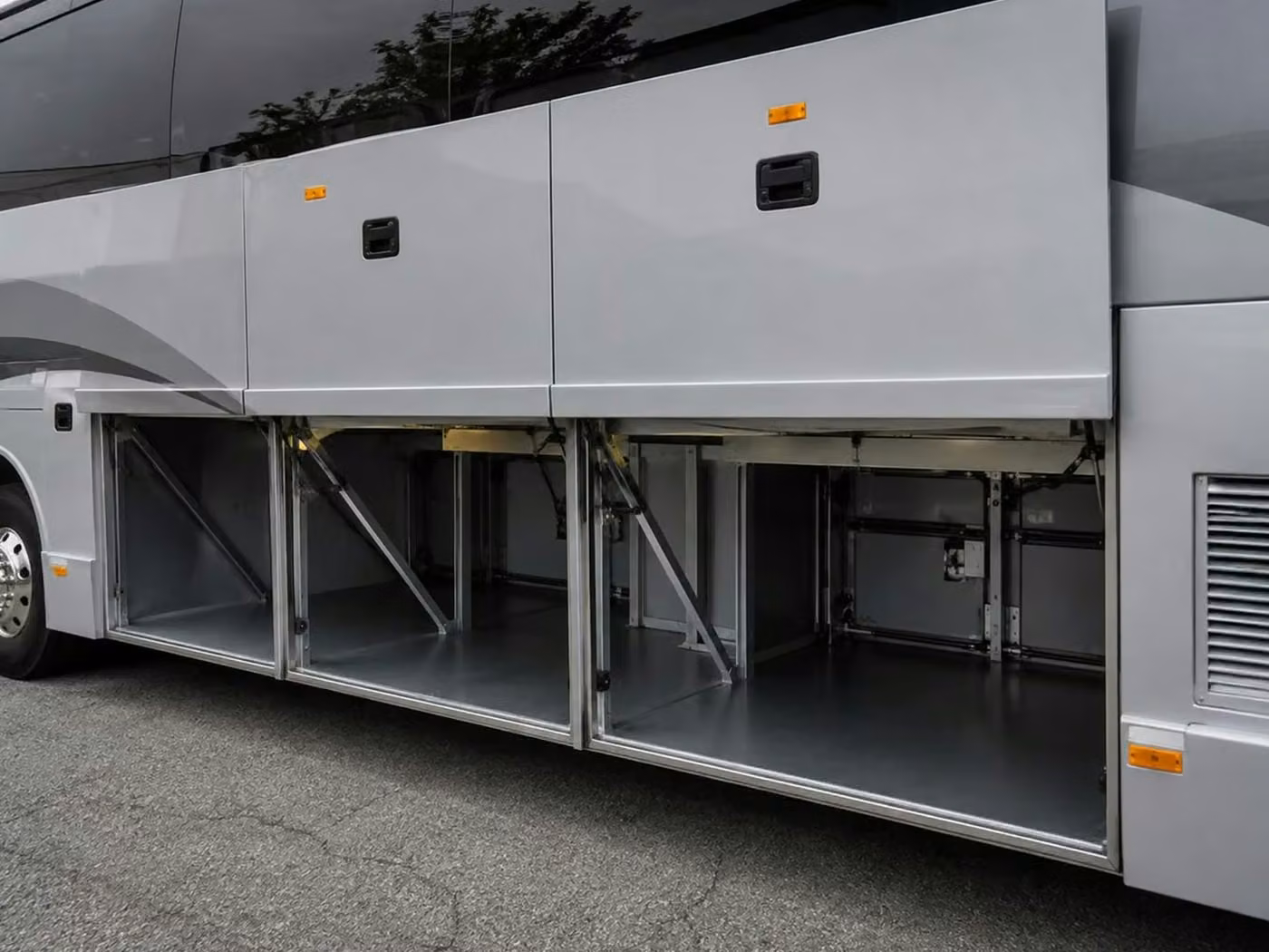 santa paula 56 passenger charter bus luggage bays