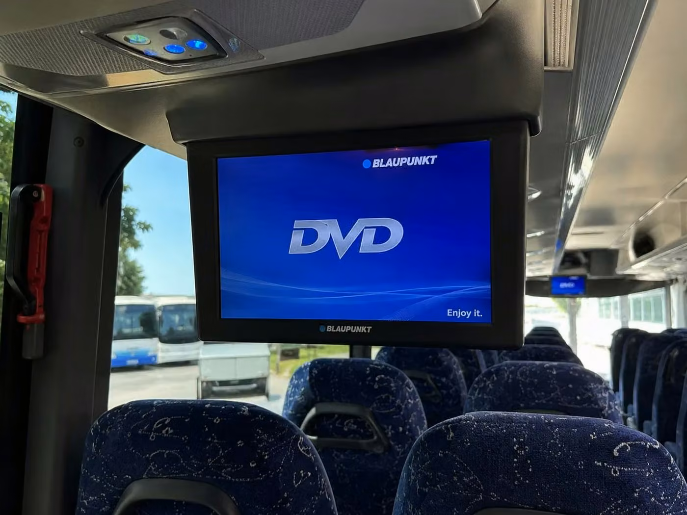 santa paula charter bus tv monitors