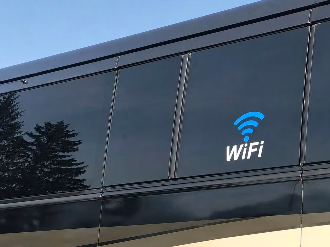 santa paula charter bus wifi
